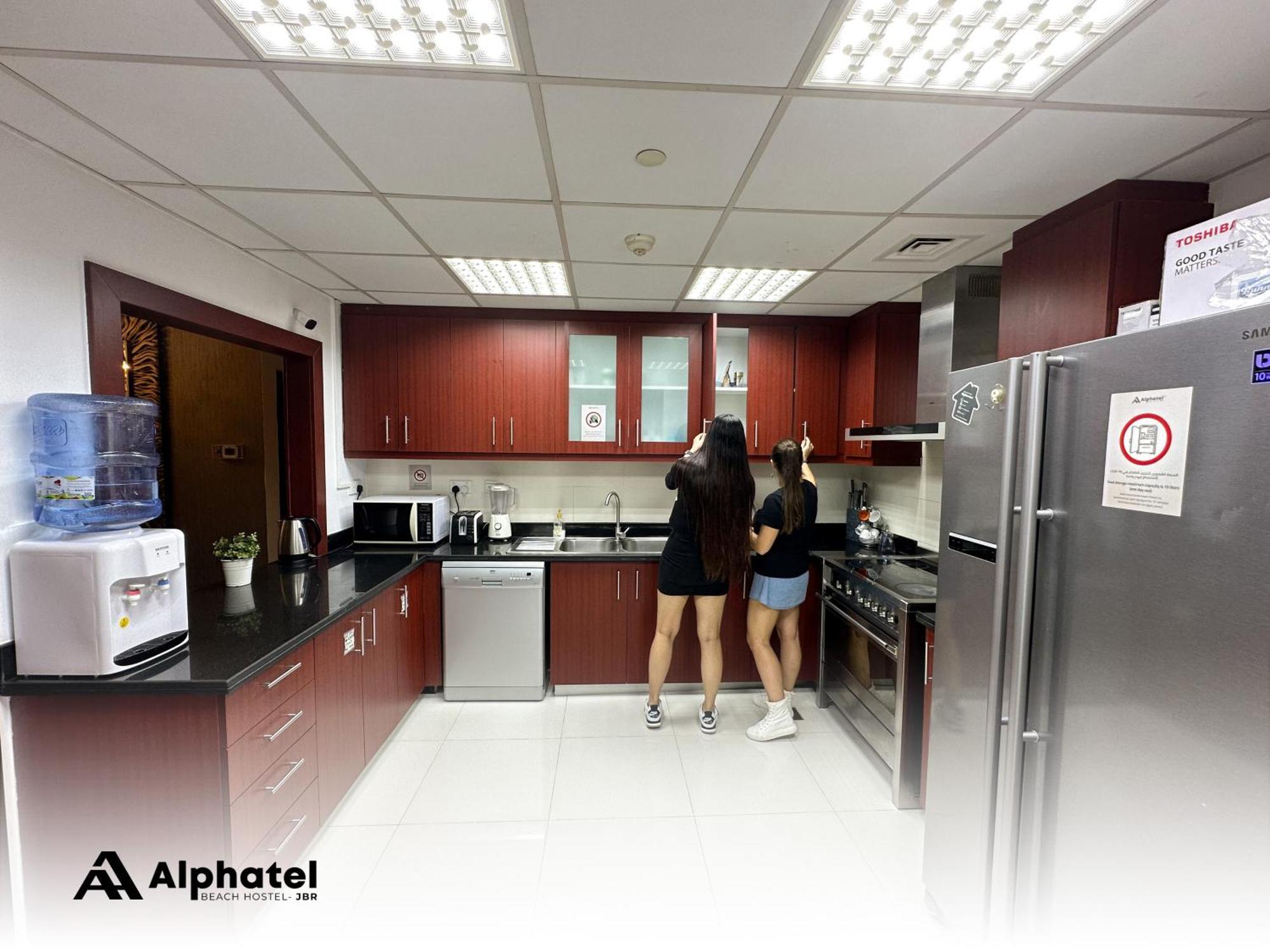 Alphatel Beach Hostel Jbr Ντουμπάι Εξωτερικό φωτογραφία